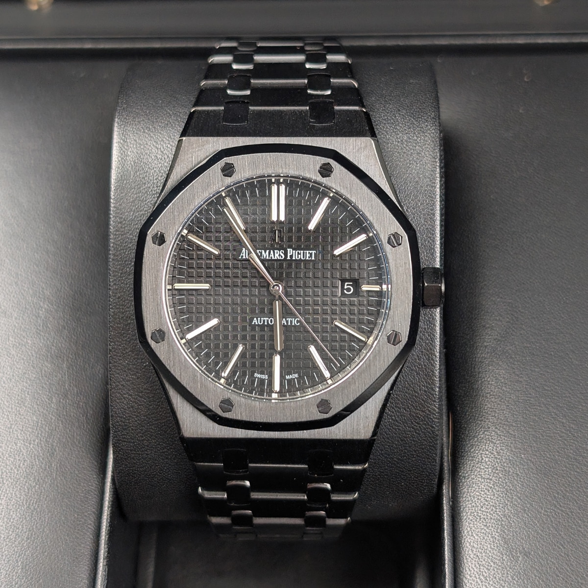 Audemars Piguet 15400ST Royal Oak 41mm Black Dial PVD Coated Watch For Sale