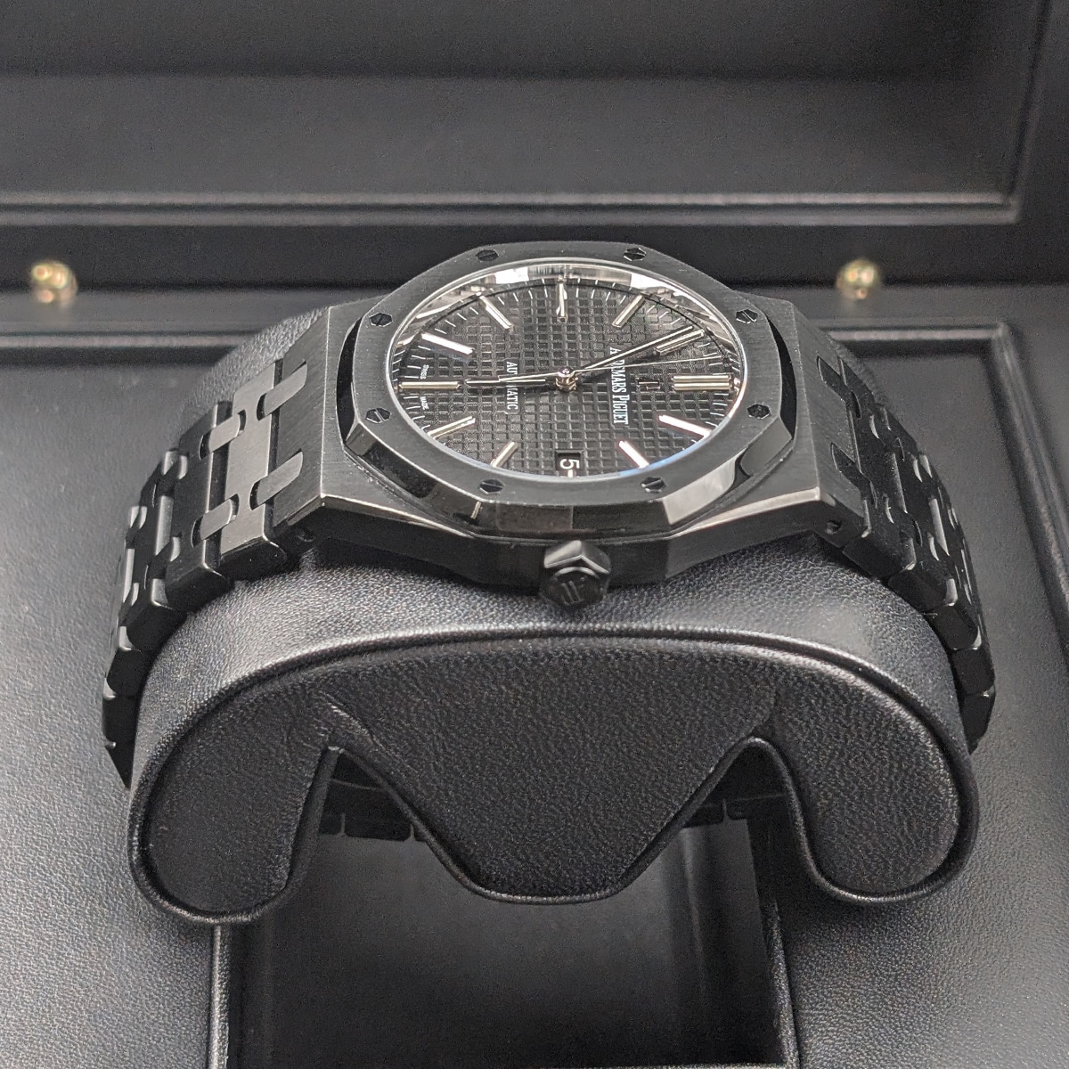 Audemars Piguet 15400ST Royal Oak 41mm Black Dial PVD Coated Watch For Sale
